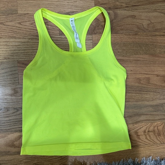 Size 6 lululemon cropped tank! - Picture 4 of 4